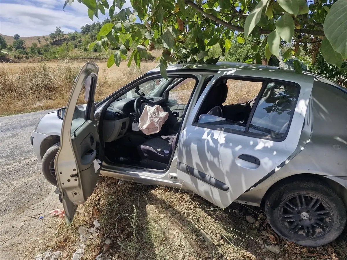 erbaada trafik kazasi 5 yarali DBKLiz3f