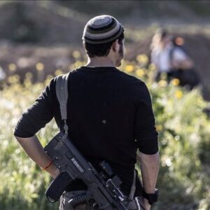 israilli yerlesimciler filistinlilerin arazi ve araclarini yakti Pkw5cYqI