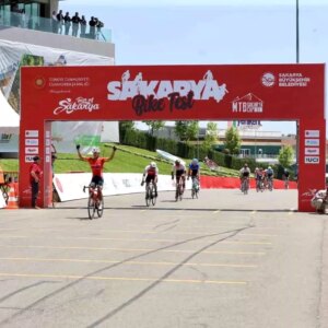 sakaryada bisiklet heyecani AK39QiOL