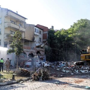 sindirgida artcilar suruyor 40 36 39 KVYjmT7F