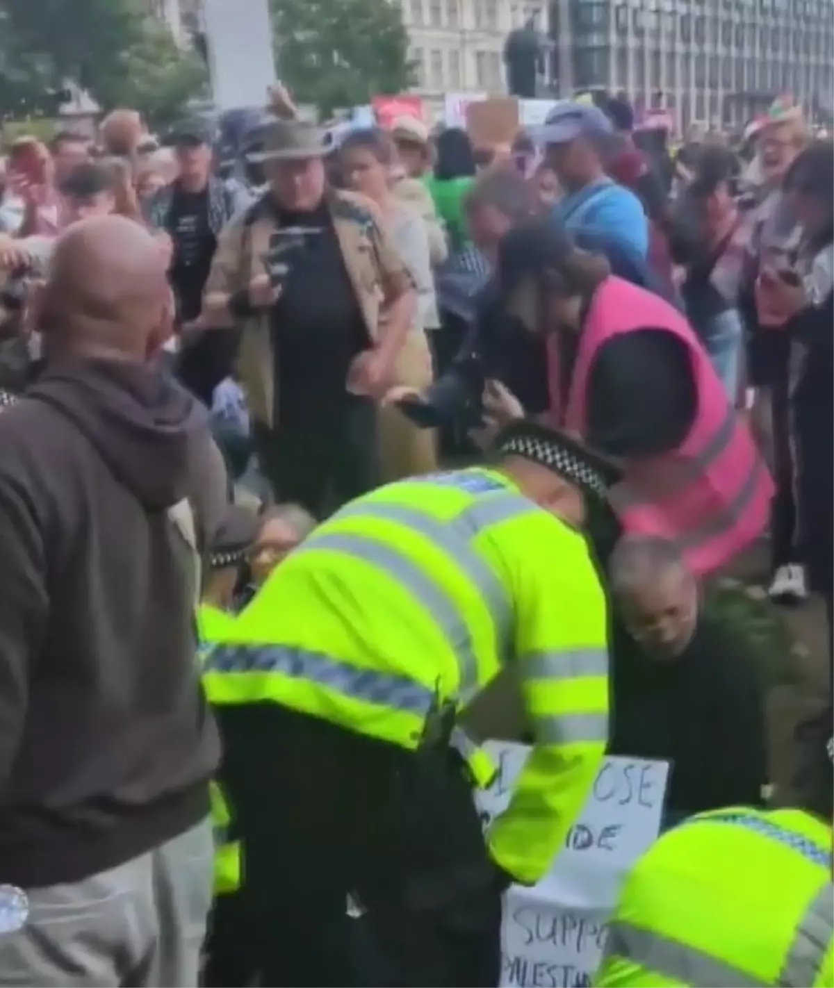 londrada filistine destek gosterisi mWwxsOCg