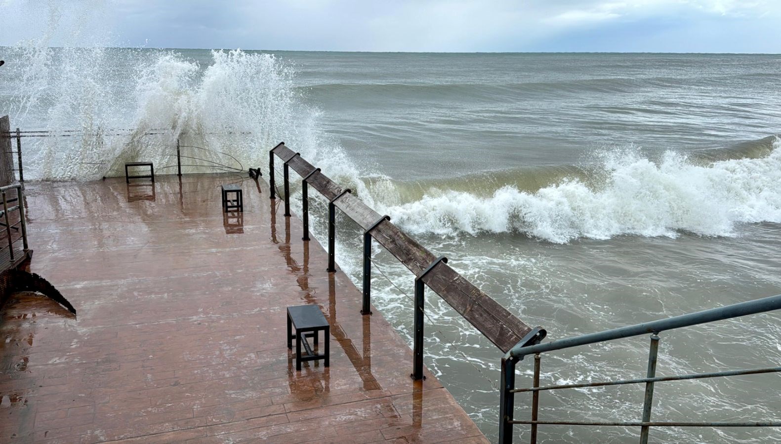 orduda kuvvetli ruzgar dalga boyu 5 metreye ulasti qMDUcn2m