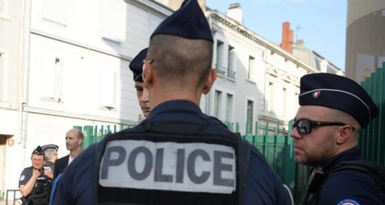 polis gencin yuzune tukurup tokat atti sorusturma baslatildi eArsIJzi