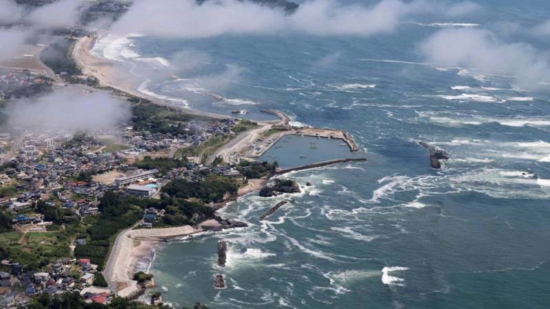 rusyanin dogusundaki kamcatka yarimadasinda 77 buyuklugunde deprem tsunami uyarisi verildi QaMElxTW