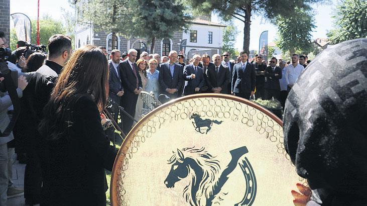 mezopotamyanin sanat soleni N7GHf1Aq.jpg