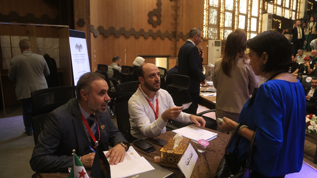 suriyede esad rejiminden sonra ilk halk meclisi secimleri rSM2Lu3u