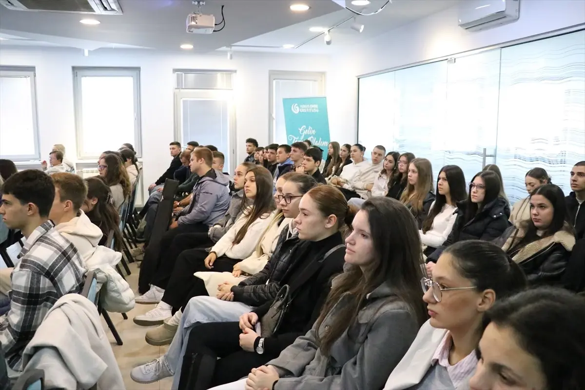 uskupte turk enstrumanlari atolyesi acildi AwHbGIR3.jpg