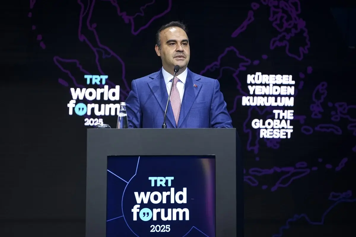 sanayi ve teknoloji bakani kacir trt world forum 2025te konustu aciklamasi tTYctdKq.jpg