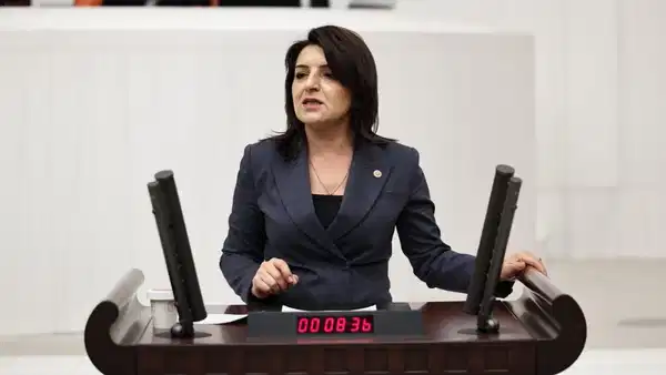 chpli-kis-iktidarin-ekonomi-politikalarini-elestirdi-turkiye-uretmiyor-kredi-kartiyla-yasamaya-calisiyor-QgkxFUEu